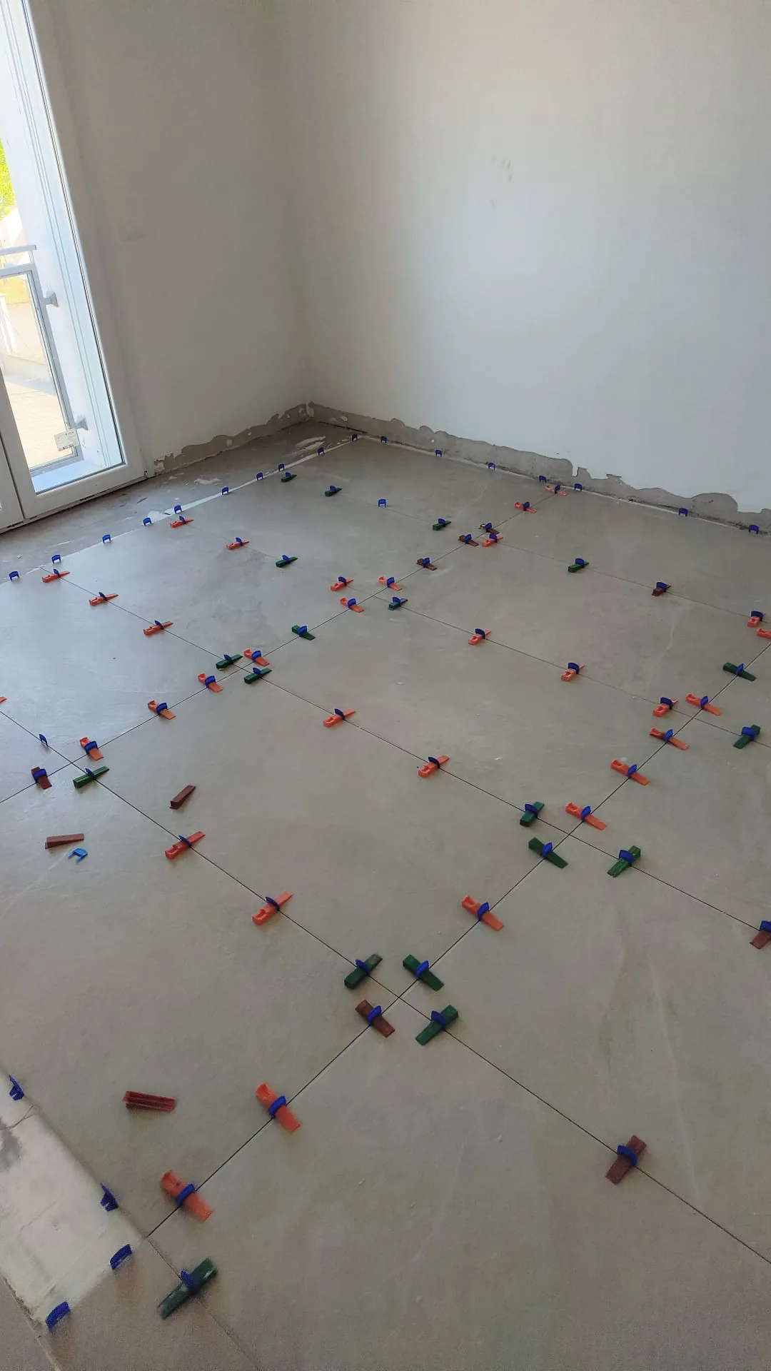 Posa pavimento gres grande formato — Pavimenti a Modena